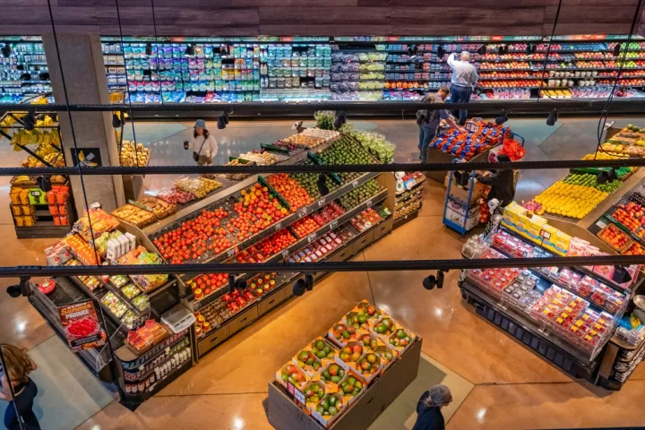 Το καταναλωτικό κλίμα στις ΗΠΑ αποδυναμώθηκε τον Νοέμβριο εν μέσω κυβερνητικού shutdown