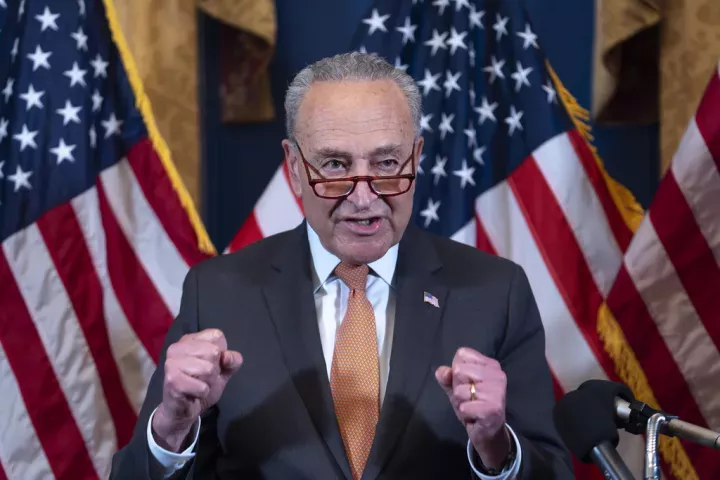 ΗΠΑ: Νέα πρόταση Σούμερ για να αποφευχθεί το κυβερνητικό shutdown 