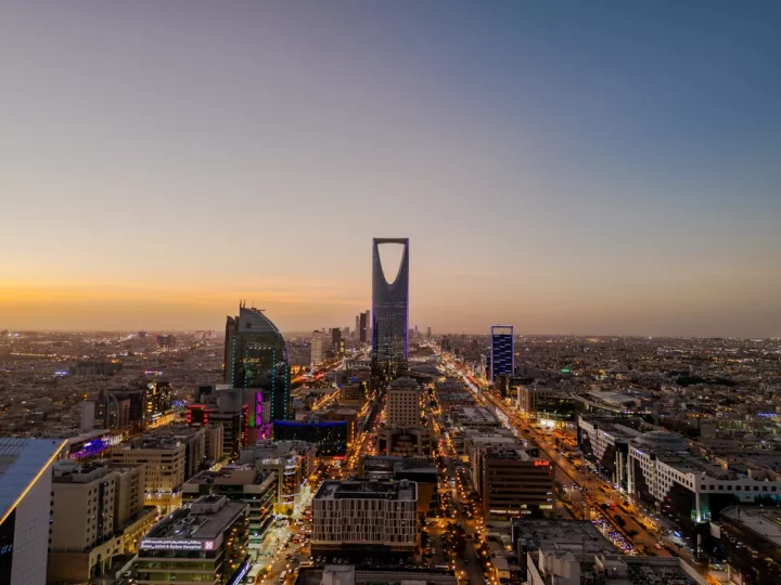 Η Σαουδική Αραβία σχεδιάζει νέο άνοιγμα στην ευρύτερη τουριστική αγορά