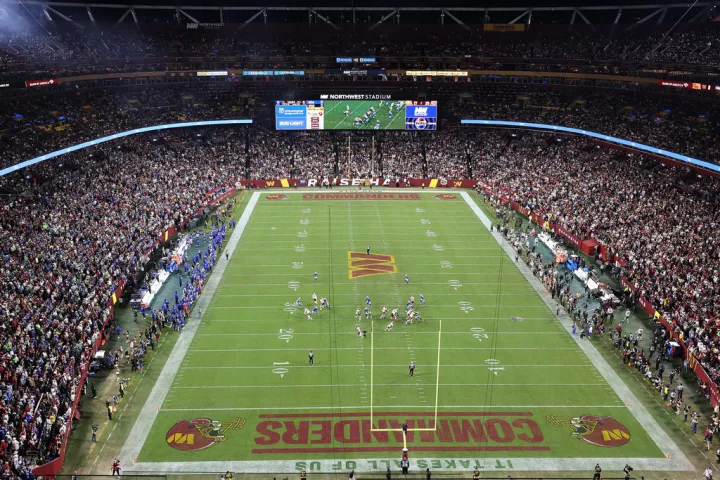 Ο Τραμπ θέλει το νέο γήπεδο των Washington Commanders να φέρει το όνομά του