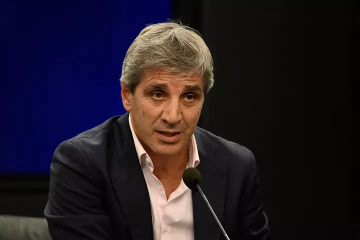 Η Αργεντινή θα ενισχύσει τα συναλλαγματικά της αποθέματα και θα προχωρήσει σε επαναγορά ομολόγων