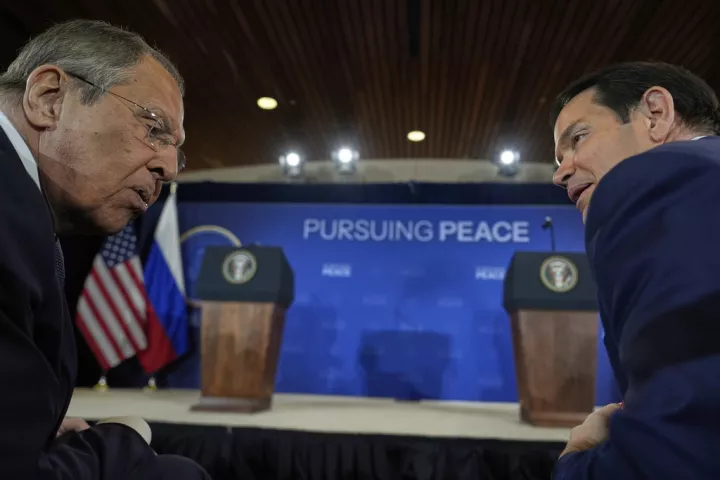 Έτοιμος να συναντηθεί με τον Μάρκο Ρούμπιο δηλώνει ο Λαβρόφ