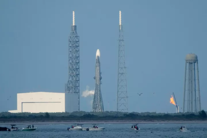 Η Blue Origin ανέβαλε τη δεύτερη εκτόξευση του New Glenn - Νέα προσπάθεια στις 12 Νοεμβρίου