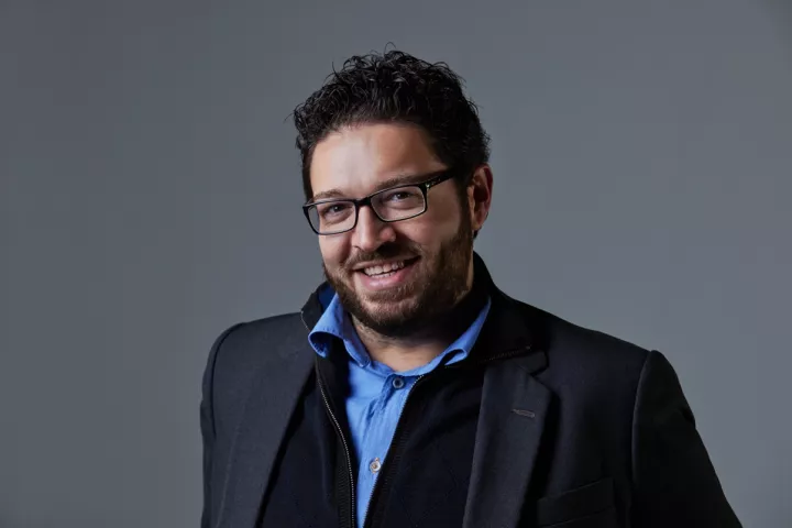 Α. Χεκίμογλου: «Αιχμάλωτοι στις ράγες»