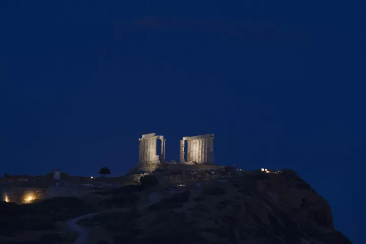 Το ΔΝΤ προειδοποιεί την Ευρώπη για «εκτίναξη του δημοσίου χρέους»