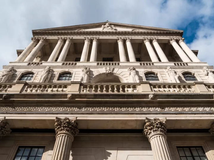 Κάμψη στην αύξηση των μισθών της Βρετανίας - Η σημασία για τα επιτόκια της BoE