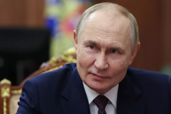 Η Ρωσία δηλώνει έτοιμη να επαναλάβει τις ειρηνευτικές συνομιλίες με την Ουκρανία στην Κωνσταντινούπολη