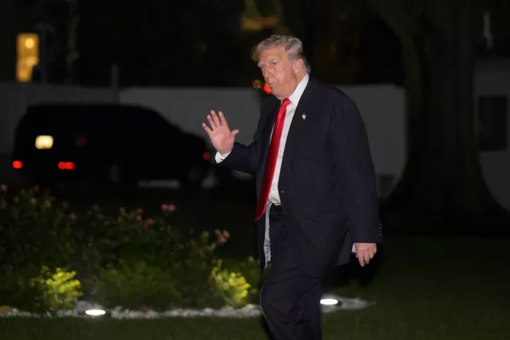 Τραμπ: Απόψε το δείπνο με τον Ντίμον και άλλους CEO της Wall Street στον Λ. Οίκο