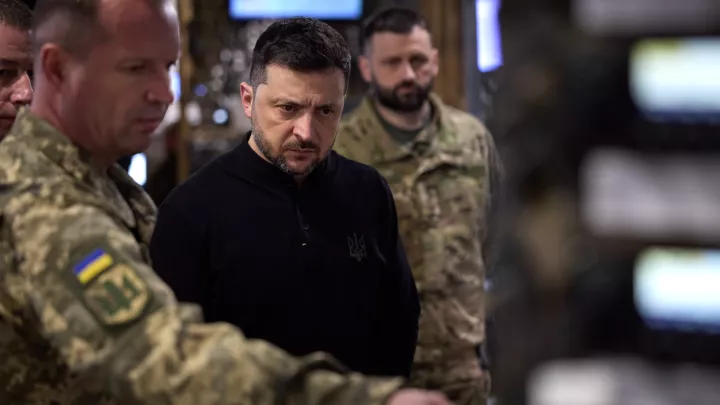 Ο Ζελένσκι επισκέφθηκε τα στρατεύματα στη γραμμή στην Ζαπορίζια (pics&vid)