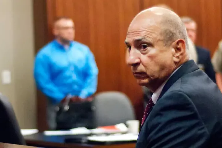 ΗΠΑ: Ο εισαγγελέας Πιτ Σκανδαλάκης ανέλαβε την υπόθεση εναντίον του Τραμπ για απόπειρα ανατροπής του εκλογικού αποτελέσματος στην Τζόρτζια