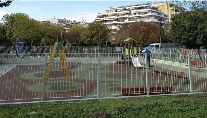 Θεσσαλονίκη: Παραδίδεται σήμερα το ανανεωμένο πάρκο Αλκμήνης στη Χαριλάου - Νέα παιδική χαρά, γήπεδο μπάσκετ και ενισχυμένο πράσινο