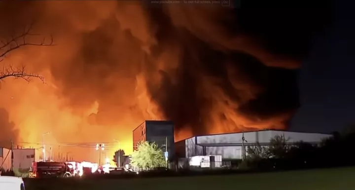 Αργεντινή: Eκρήξεις σε βιομηχανική ζώνη στα περίχωρα του Μπουένος Άιρες – Περισσότεροι από 20 τραυματίες (vids)