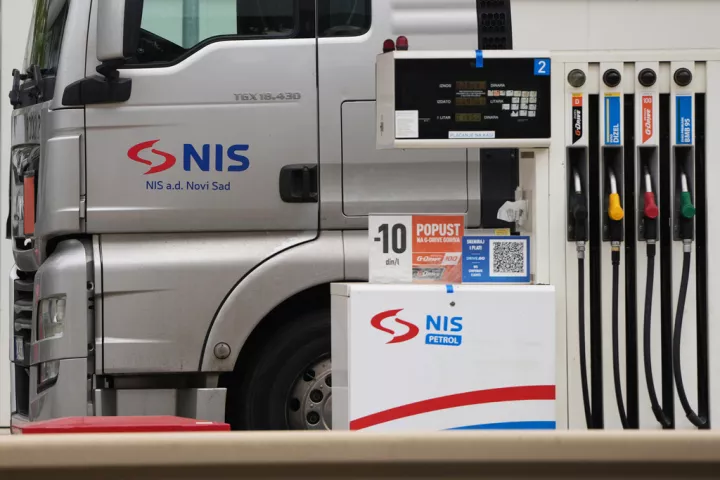 Η Σερβία εξασφαλίζει τρίμηνη παράταση για την πετρελαϊκή εταιρεία NIS που έχει τεθεί υπό αμερικανικές κυρώσεις