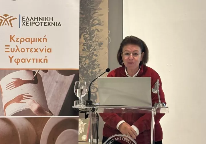 Λ. Μενδώνη: Η χειροτεχνία είναι επάγγελμα, δημιουργική απασχόληση και μέσο οικονομικής αυτοτέλειας