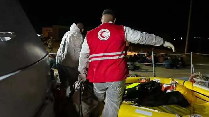 Λιβύη: Τουλάχιστον τέσσερις νεκροί σε ναυάγιο με μετανάστες στα ανοιχτά της αλ Χουμς (pics)	