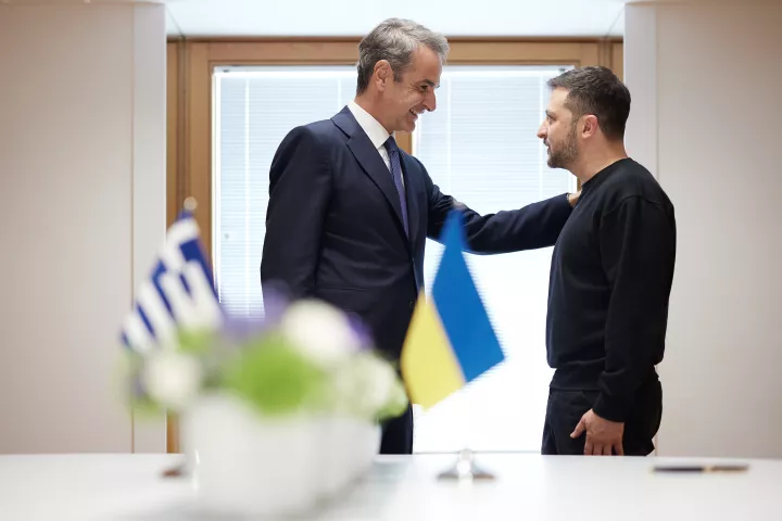 Στην Αθήνα ο Ζελένσκι - Θα υπογραφεί συμφωνία μεταφοράς LNG στην Ουκρανία