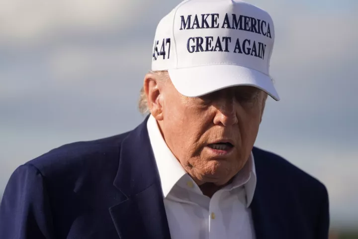 Τραμπ: Αγόρασε ομόλογα αξίας 82 εκατ. δολαρίων το τελευταίο τρίμηνο