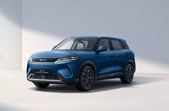 Ένα νέο, μικρό ηλεκτρικό SUV που καίει και βενζίνη