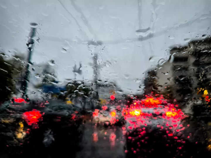 Νέο έκτακτο δελτίο καιρού από την ΕΜΥ - Έρχονται ισχυρές καταιγίδες σε βόρειο Ιόνιο και Ήπειρο