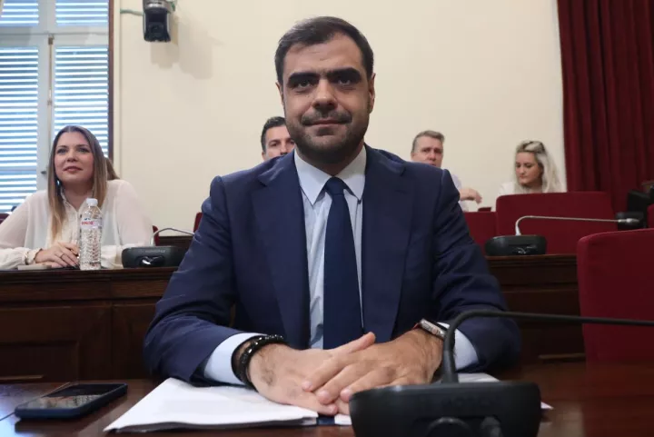 Π. Μαρινάκης για δηλώσεις Θρασκιά: Πώς νιώθουν στο ΠΑΣΟΚ που ο Τσίπρας αποτελεί εν δυνάμει εταίρο τους;