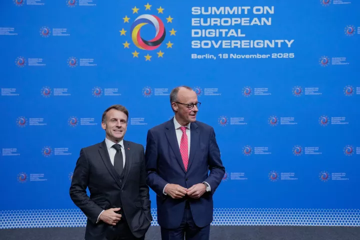 Μερτς - Μακρόν: Επιτακτική ανάγκη να απεξαρτηθεί ψηφιακά η Ευρώπη από ΗΠΑ και Κίνα