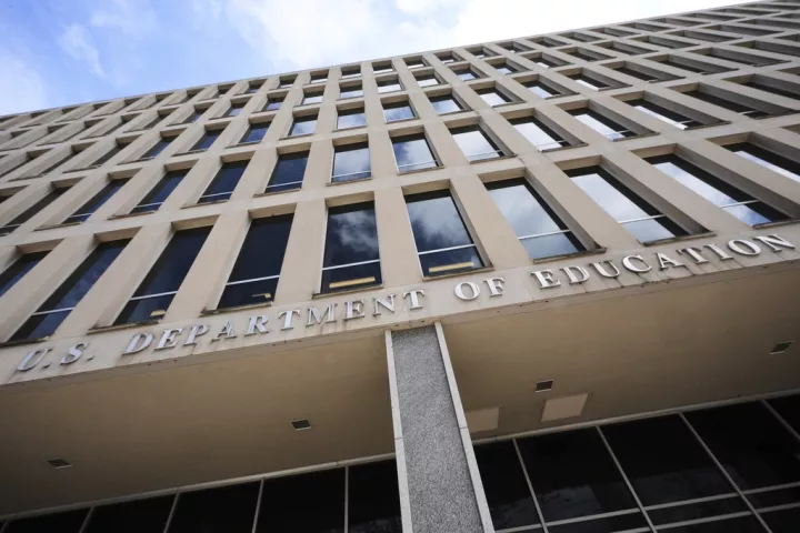 ΗΠΑ: Ο Τραμπ κινείται για την κατάργηση του υπουργείου Παιδείας 