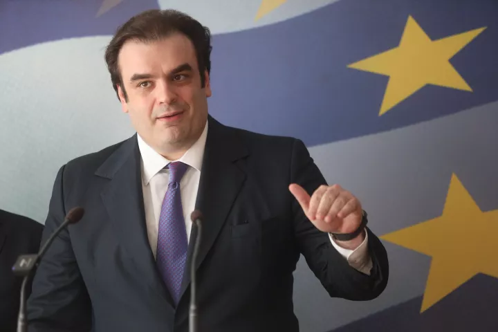 Financial Times: Ο Κυρ. Πιερρακάκης ένας από τους βασικούς διεκδικητές για την προεδρία του Eurogroup