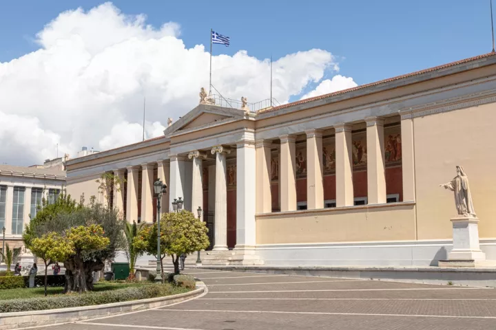 Εθνικό Κέντρο Τεκμηρίωσης: Το 2024 αναγορεύτηκαν 2.042 νέοι διδάκτορες από ελληνικά ΑΕΙ 