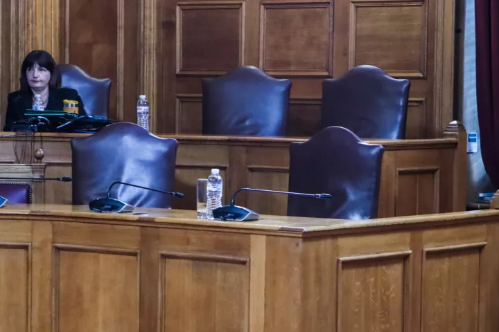 Εξεταστική για ΟΠΕΚΕΠΕ: Με υπόμνημα καταθέτει ο Γ. Ξυλούρης – Παρών ο Α. Στρατάκης