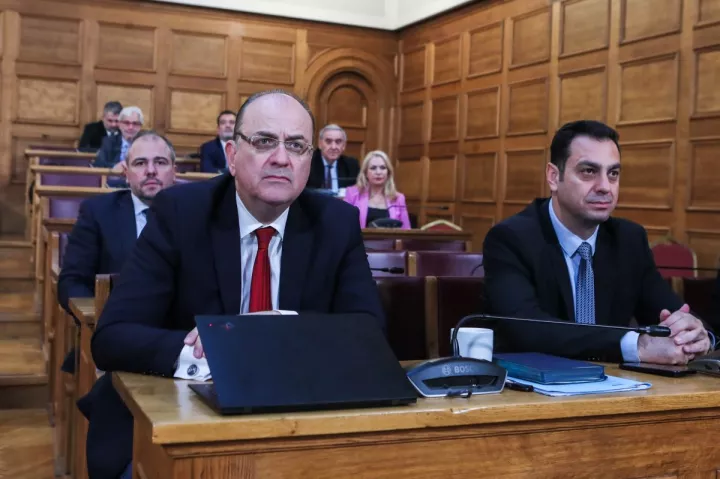 Αποχώρησαν τα κόμματα – Μ. Λαζαρίδης: Υποκρισία της αντιπολίτευσης για τον Γ. Ξυλούρη