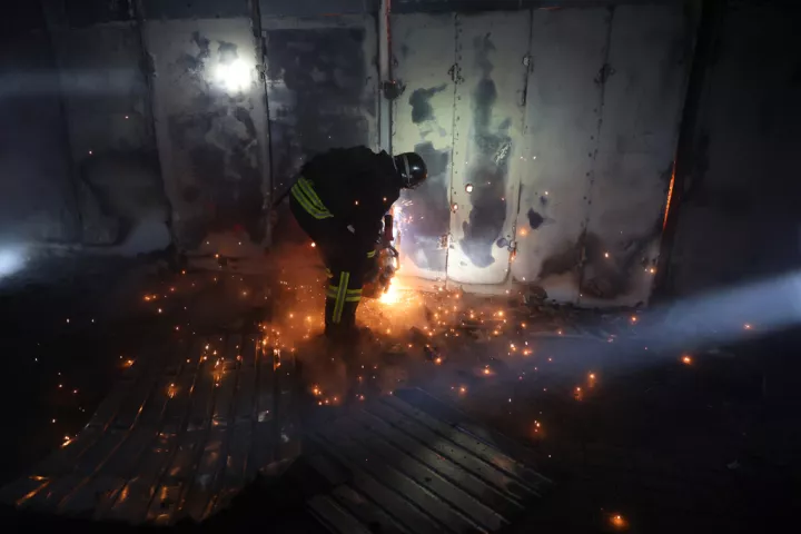 Ουκρανία: Τουλάχιστον πέντε νεκροί σε βομβαρδισμό της Ρωσίας στη Ζαπορίζια (pics&vid)