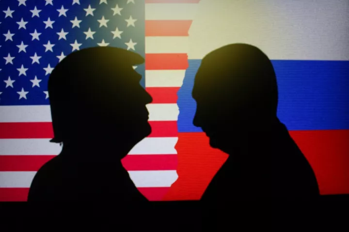 Πώς οι αμερικανικές κυρώσεις κατά των μεγάλων ρωσικών πετρελαϊκών εταιρειών θα επηρεάσουν το ρούβλι και την οικονομία