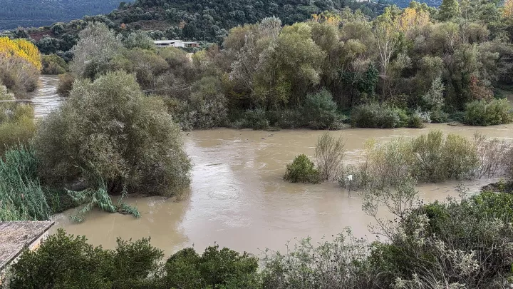 Κακοκαιρία στη Δυτική Ελλάδα: Μηνύματα 112 σε Ιωάννινα, Άρτα, Πρέβεζα και Θεσπρωτία, σε κατάσταση έκτακτης ανάγκης η Κέρκυρα