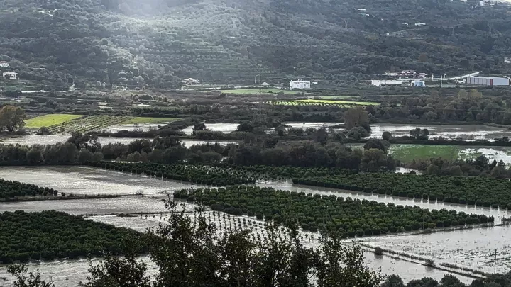 Σχεδόν 280 χιλιοστά βροχής στα Λεπιανά Άρτας - Μεγάλα ύψη βροχής σε περιοχές των Ιωαννίνων και στην Πρέβεζα (pics&vid)