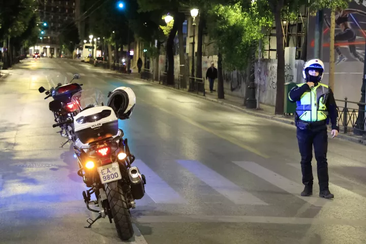 Τροχαία Αττικής: Πάνω από 5.000 αλκοτέστ σε 24ωρη επιχείρηση - Συνελήφθη μεθυσμένος οδηγός να τρέχει με 230 χλμ στην Αθηνών-Λαμίας	