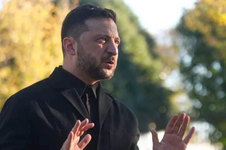 Οι μυστικές συνομιλίες ΗΠΑ, Ρωσίας και Ουκρανίας στο Άμπου Ντάμπι και το δύσκολο δίλημμα του Ζελένσκι