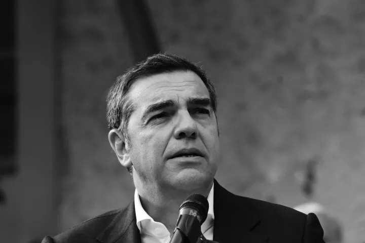 Κυβέρνηση: Σκληρή κριτική και ατζέντα για το μέλλον απέναντι στον Αλέξη Τσίπρα