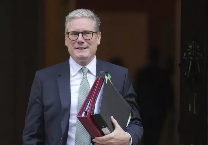 Στάρμερ: Συνεχίζονται οι εργασίες για τη βελτίωση του επικαιροποιημένου σχεδίου ειρήνης για την Ουκρανία