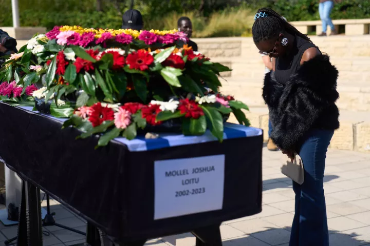 Το Ισραήλ  παρέλαβε τη σορό ενός ομήρου από τη Γάζα μέσω του Ερυθρού Σταυρού