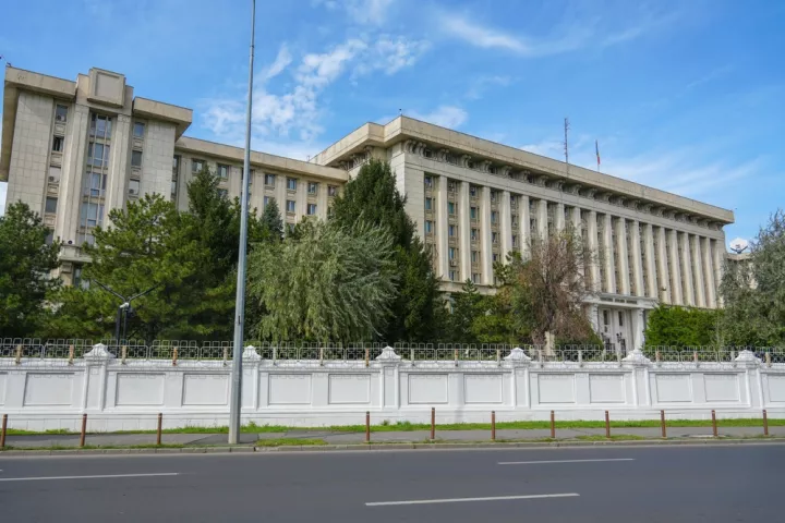 Ρουμανία: Παραιτήθηκε ο υπουργός Άμυνας