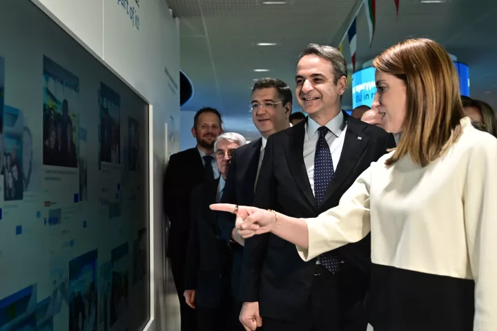 Κυρ. Μητσοτάκης και Μέτσολα στα εγκαίνια του Europa Experience: Είμαστε ισχυρότεροι όταν είμαστε ενωμένοι