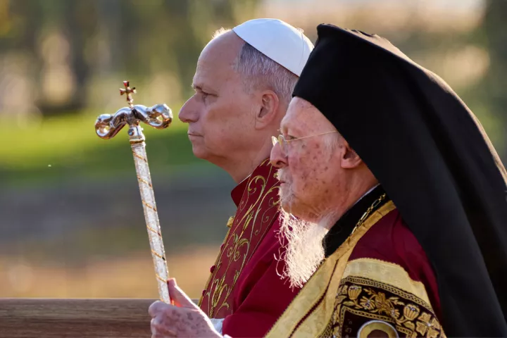 Το τέμενος Σουλταναχμέτ και τη Συριακή Ορθόδοξη Εκκλησία επισκέφθηκε ο Πάπας - Το μεσημέρι η συνάντηση με τον Οικουμενικό Πατριάρχη