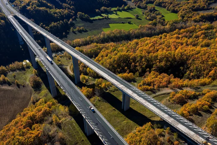 Αγώνας δρόμου για να κλείσει φέτος η συναλλαγή της Εγνατίας Οδού