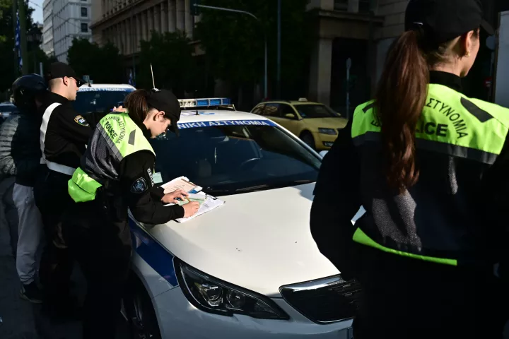 ΕΛ.ΑΣ.: Δέκα νεκροί και 610 τραυματίες σε 530 τροχαία τον Νοέμβριο στην Αττική	