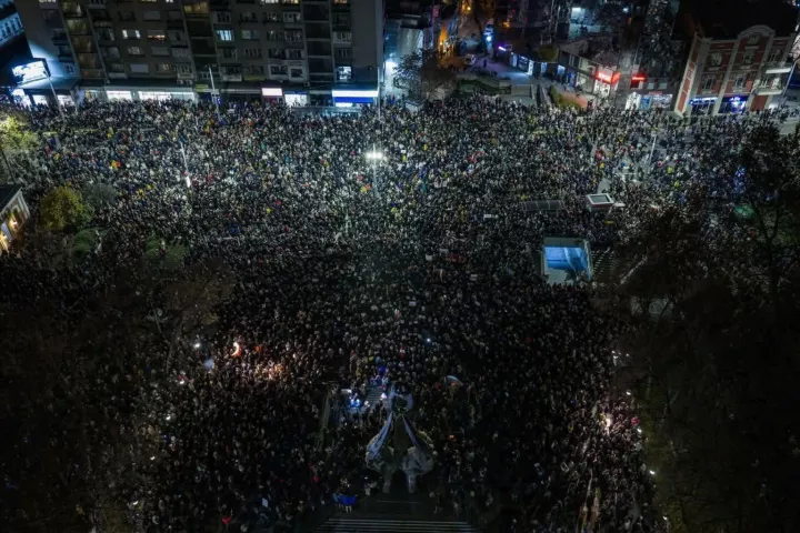 Βουλγαρία: Χιλιάδες διαδηλωτές στους δρόμους της χώρας κατά της κυβέρνησης