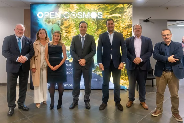 Έτοιμοι οι πρώτοι επτά δορυφόροι made in Greece - Tεχνολογία αιχμής σε ελληνικό έδαφος