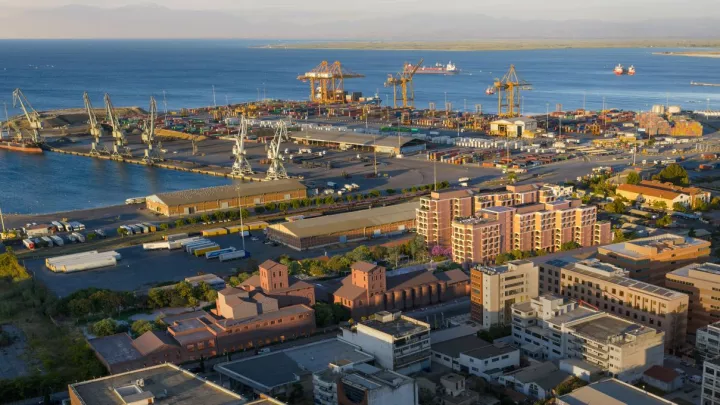 DIMAND: Παρουσίαση του Masterplan για την ανάπλαση της ιστορικής ζυθοποιίας ΦΙΞ, με την υπογραφή των Foster + Partners