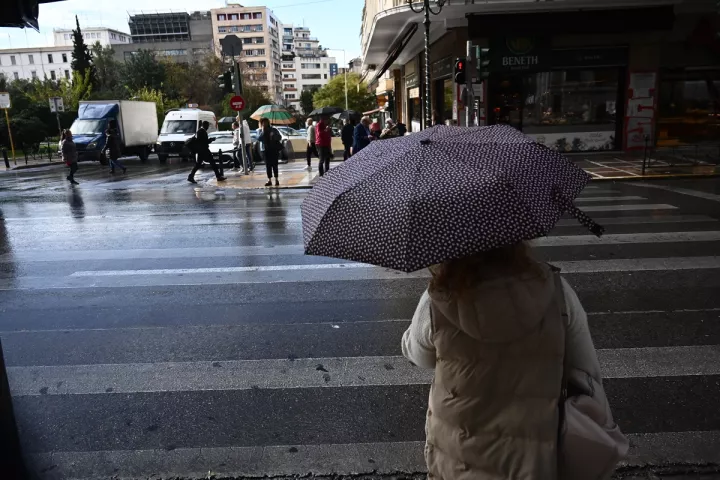 Οδηγός «επιβίωσης» για την κακοκαιρία: Οι συμβουλές προς τους πολίτες και η πρόγνωση της ΕΜΥ