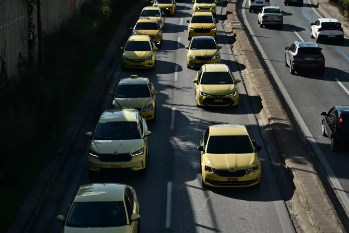 Νέα 24ωρη απεργία: Χωρίς ταξί η Αθήνα και την Πέμπτη