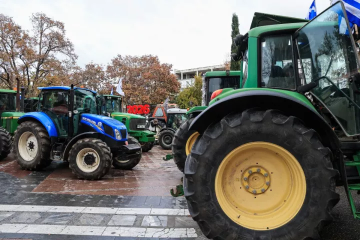 Αναβλήθηκε για τις 15 Δεκεμβρίου η δίκη των δύο συλληφθέντων αγροτών - Σε νέα κινητοποίηση κάλεσαν οι αγρότες του μπλόκου της Νίκαιας